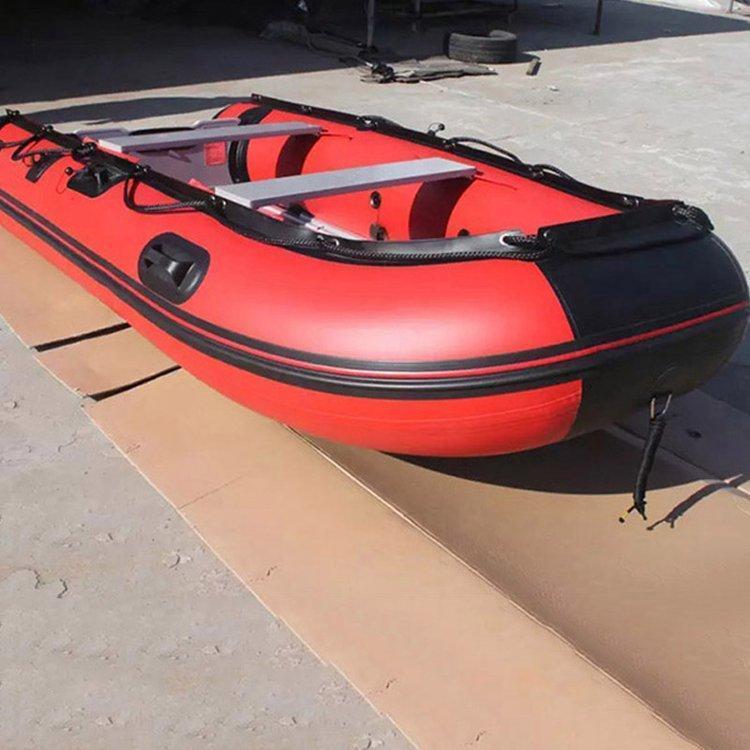 防汛救援与休闲垂钓的得力助手 多功能加厚充气船艇全解析